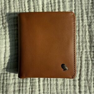 NWOT Bellroy Coin Wallet in Caramel